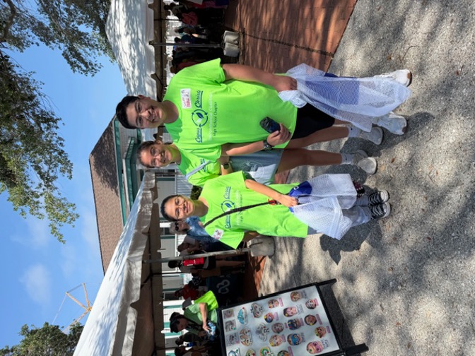Volunteers from the Environmental Coalition High School Chapter, led by the City’s Solid Waste Services, assist with recycling efforts at Earth Day - Bay Day.
